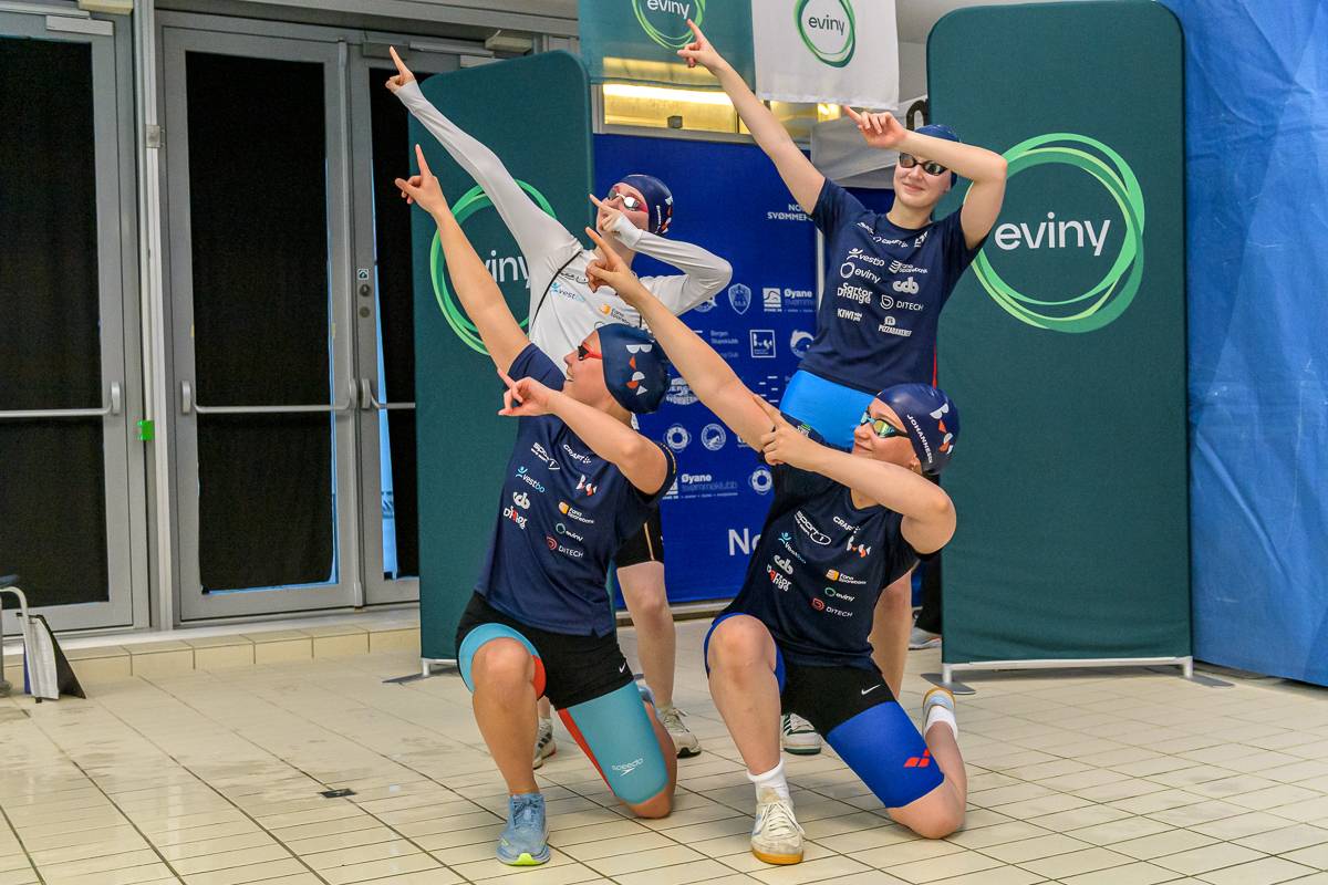 Stafettjenter under AdO Open