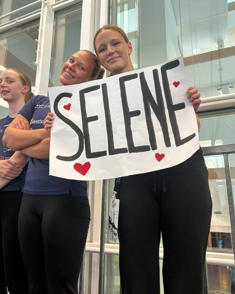 Annelie og Samanta heiet på Selene