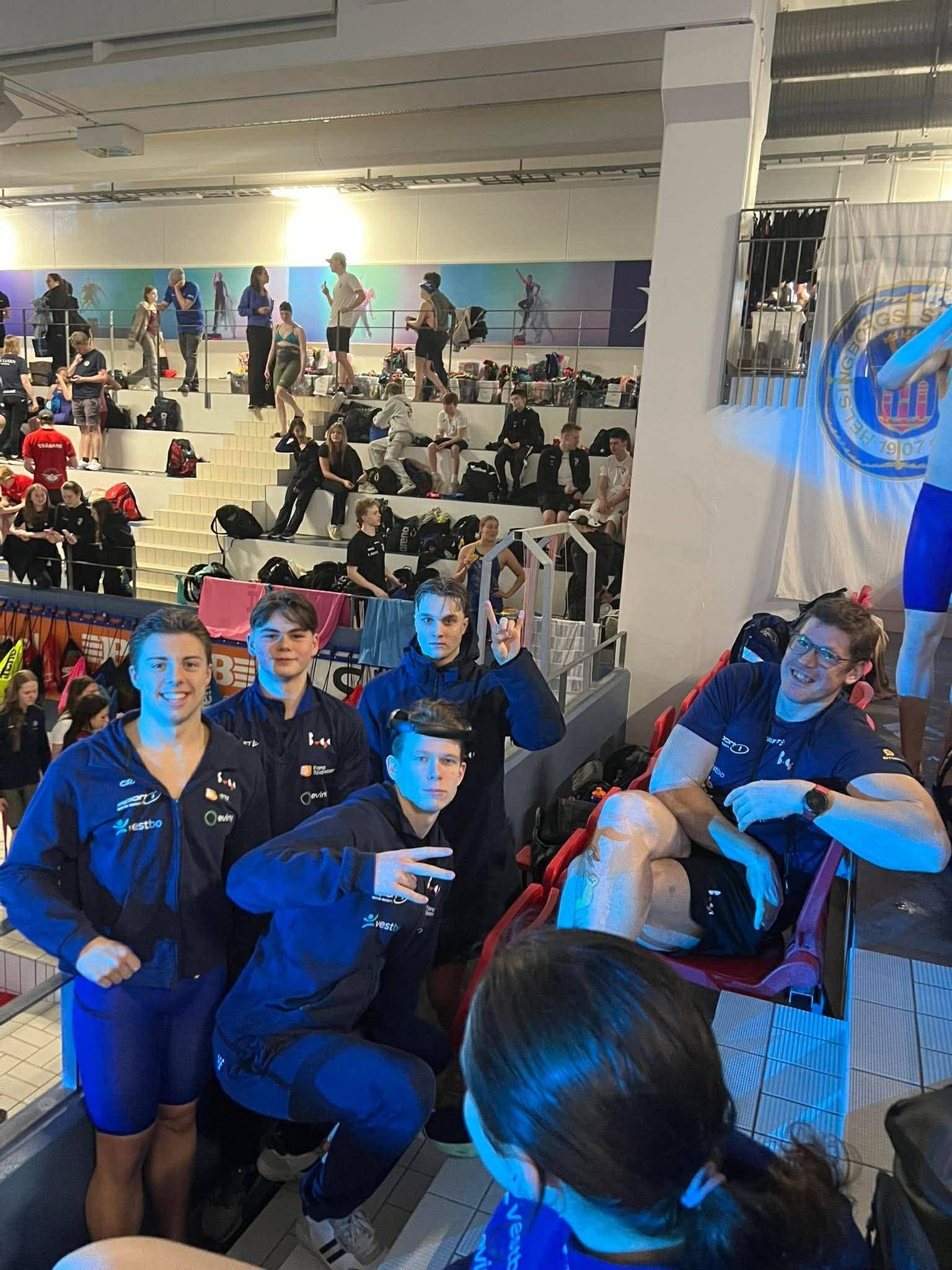 Trener Erik med utøvere