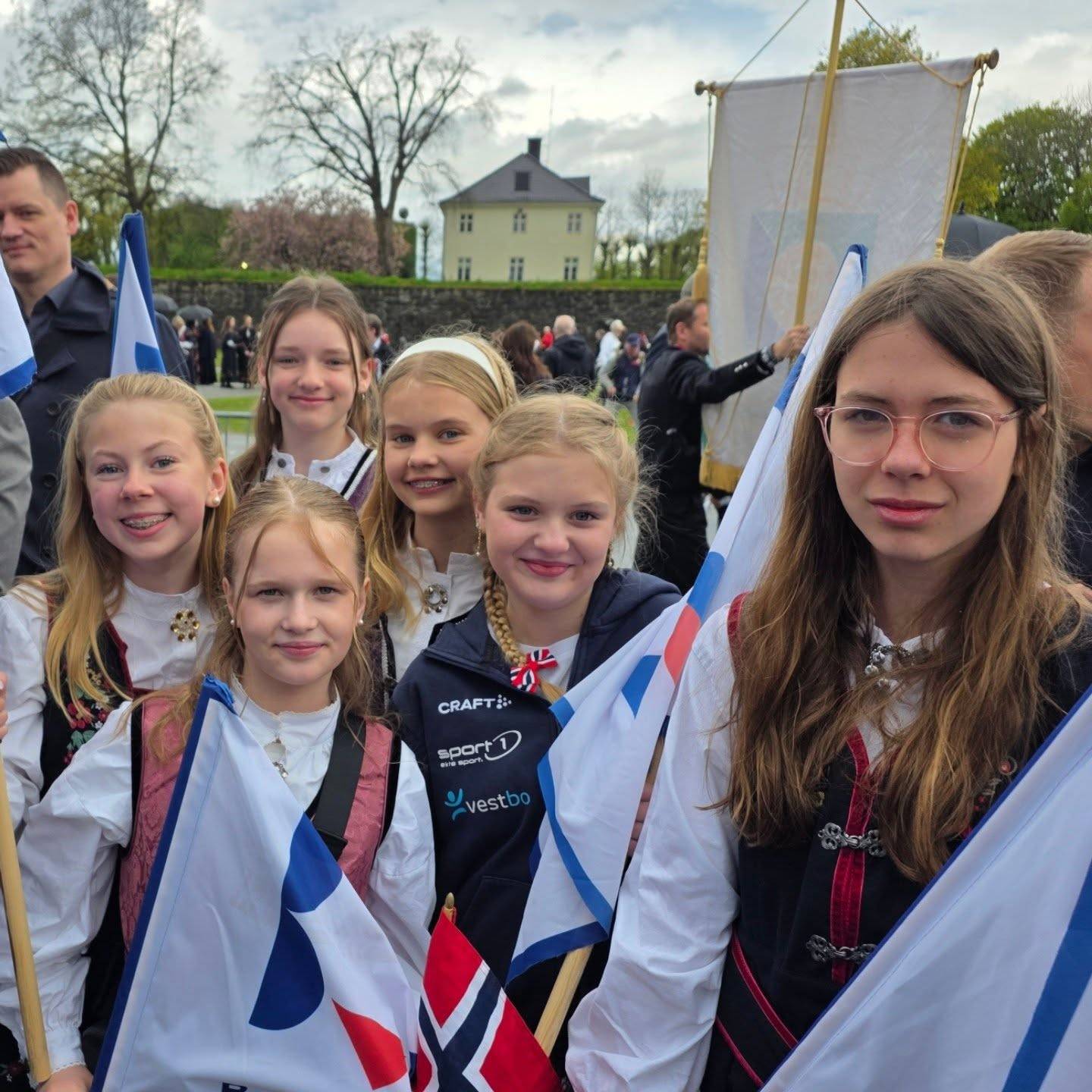 Jentene gledet seg til å gå