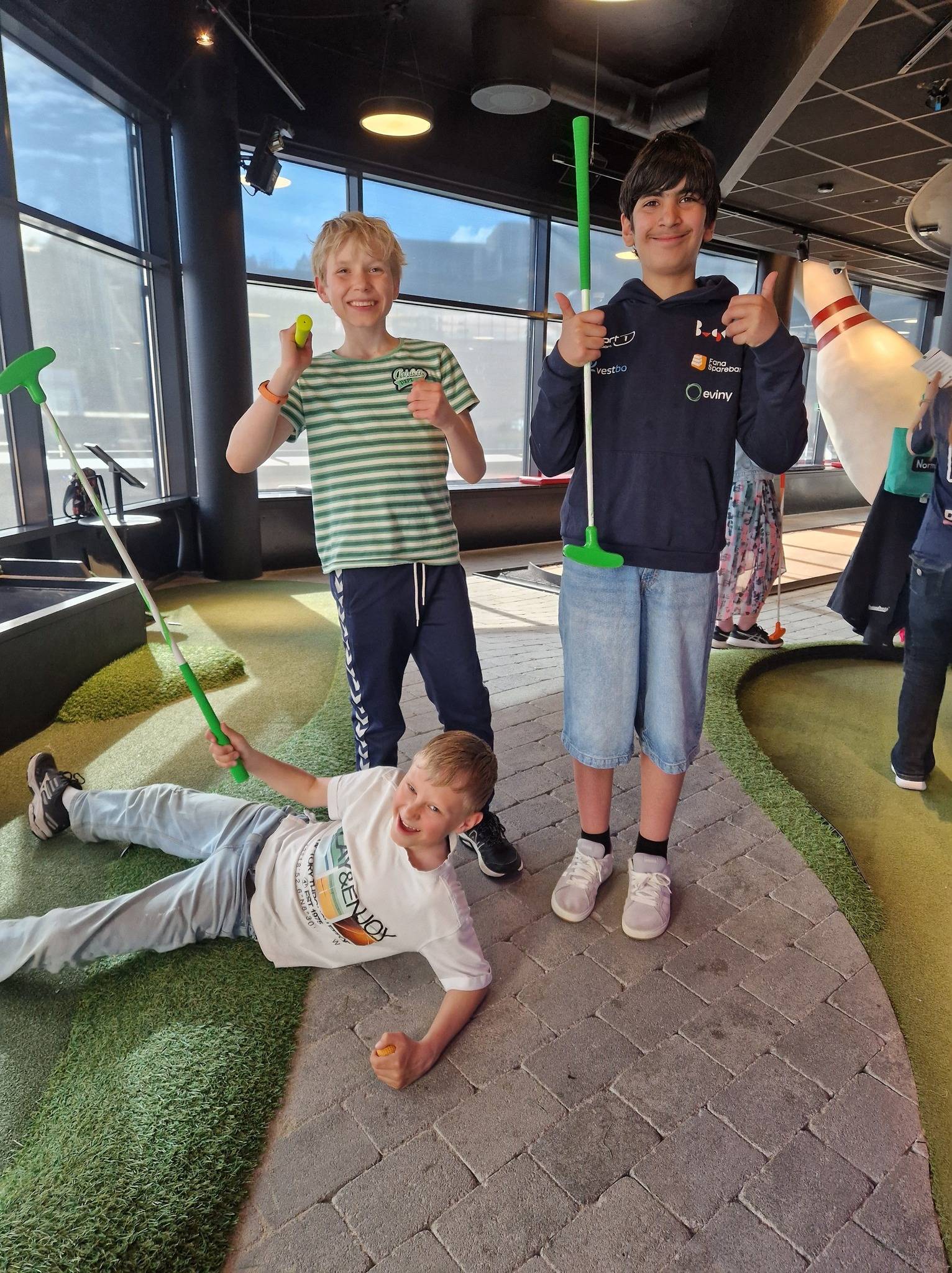 Minigolf for T1 guttene