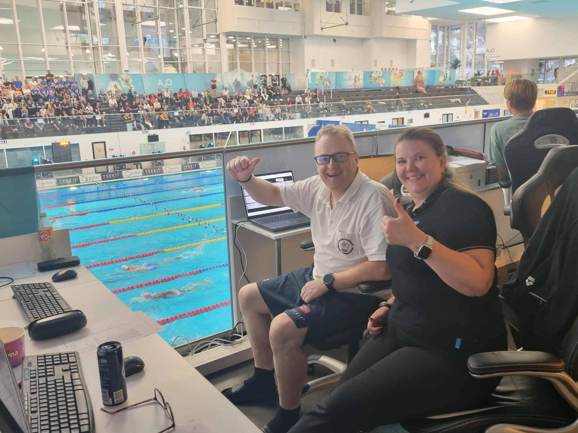 Jon Erlend og Charmaine hadde som vanlig full kontroll på tidtakingen