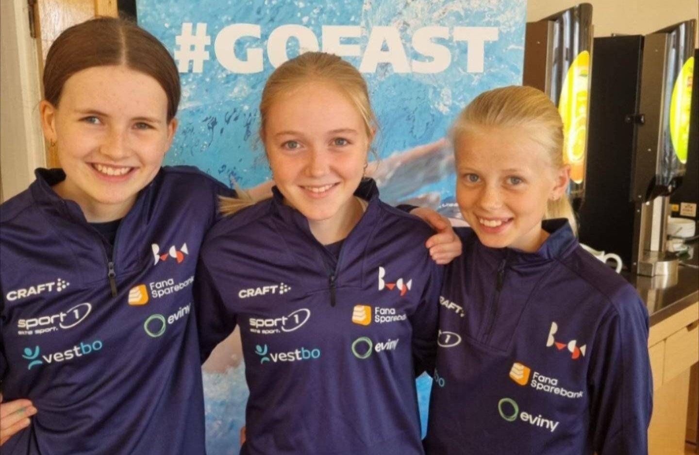 Elvine, Frida og Synne på oppstartsleir