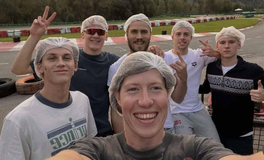 Daniel og landslaget på gokart